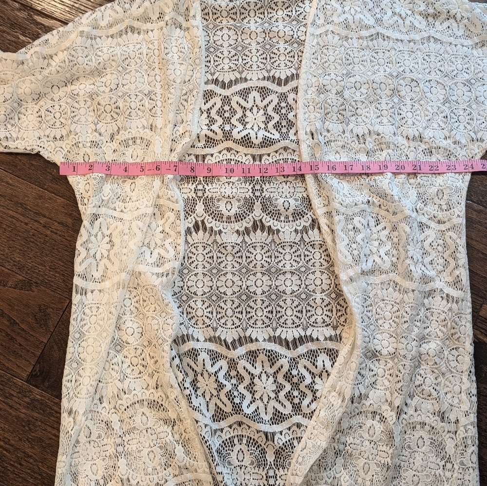 Lace Coverup Kimono Short Sleeve with Fringe - Picture 5 of 6